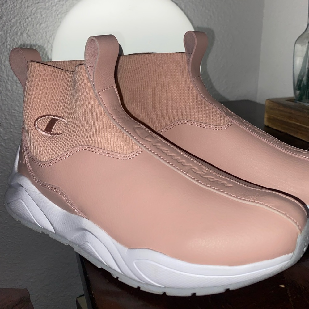 Size 8W Champion Women's Rally Athletic Sneakers